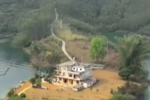 房子西边见水风水好吗