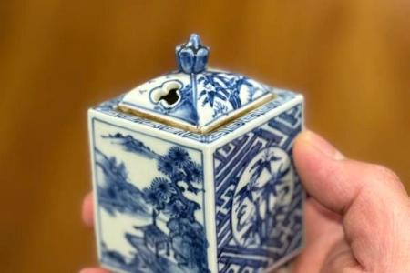 八字压香炉底，让香气环绕四方！