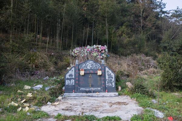 农村坟地：三种绝佳的风水宝地